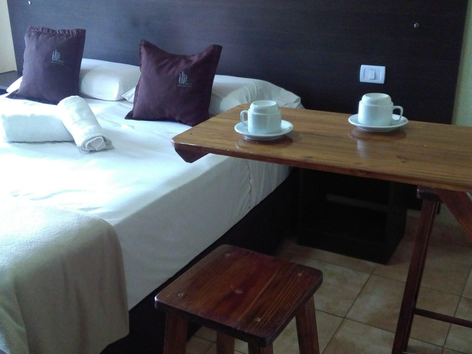 Iguazu Urban Hotel Express Puerto Iguazú Buitenkant foto