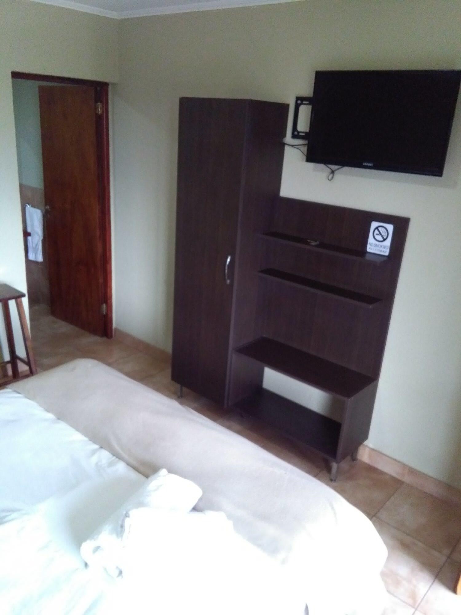 Iguazu Urban Hotel Express Puerto Iguazú Buitenkant foto