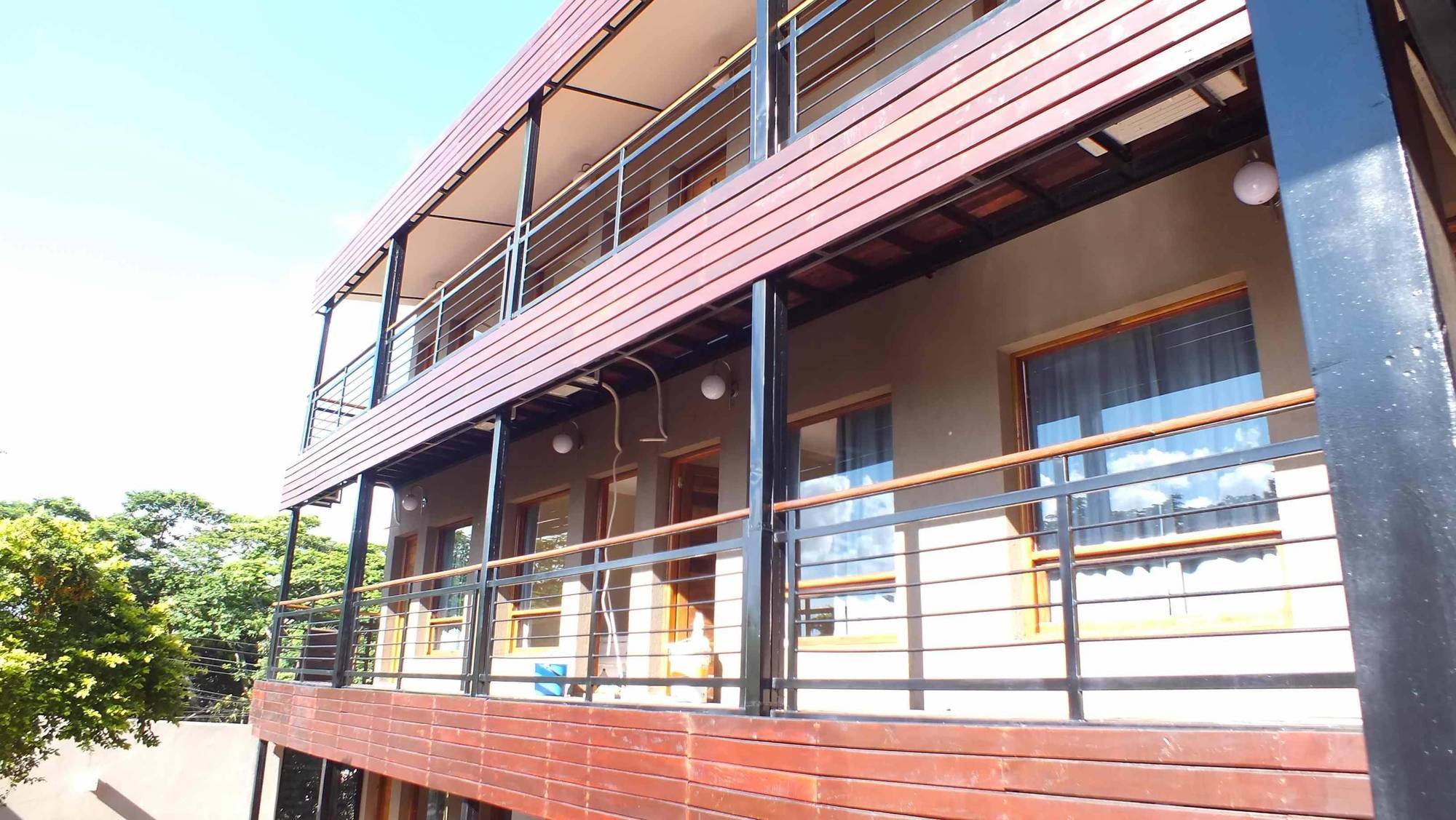 Iguazu Urban Hotel Express Puerto Iguazú Buitenkant foto
