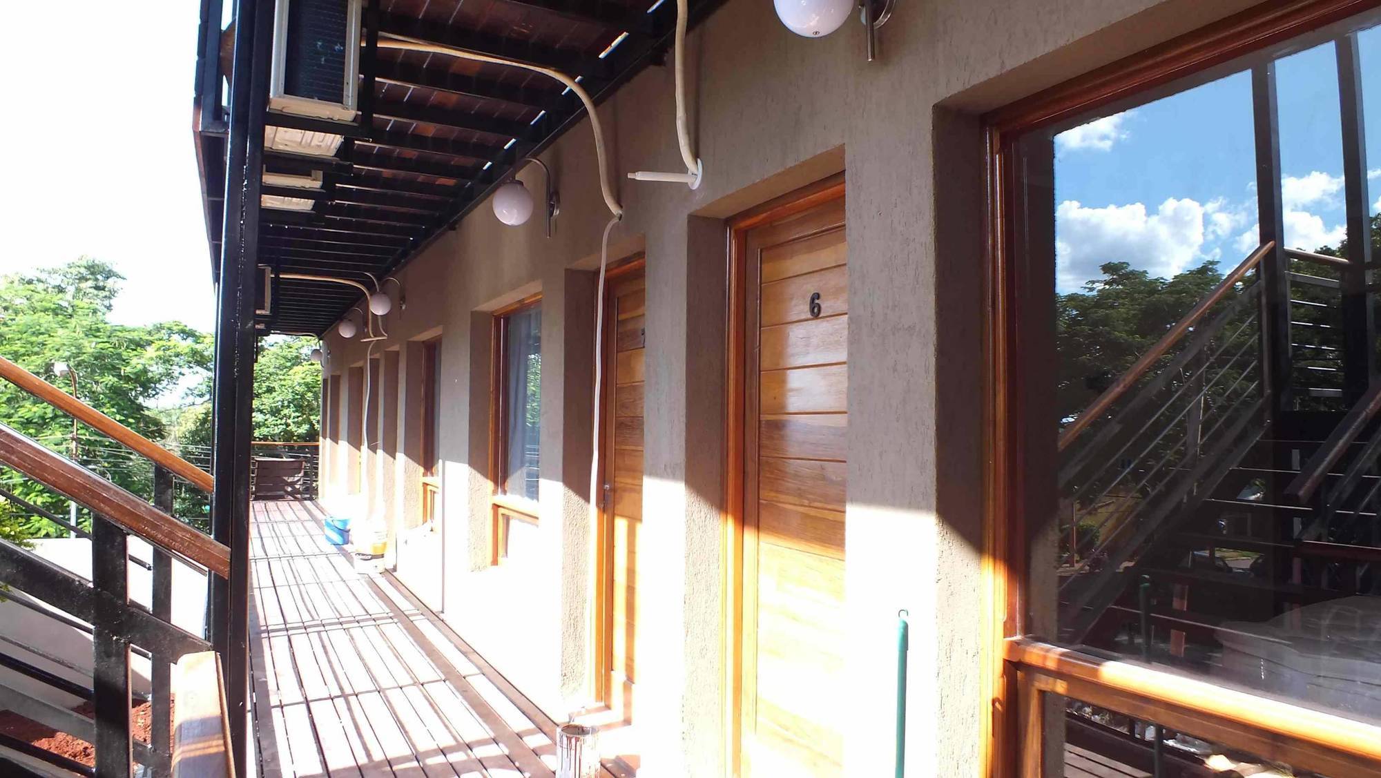 Iguazu Urban Hotel Express Puerto Iguazú Buitenkant foto