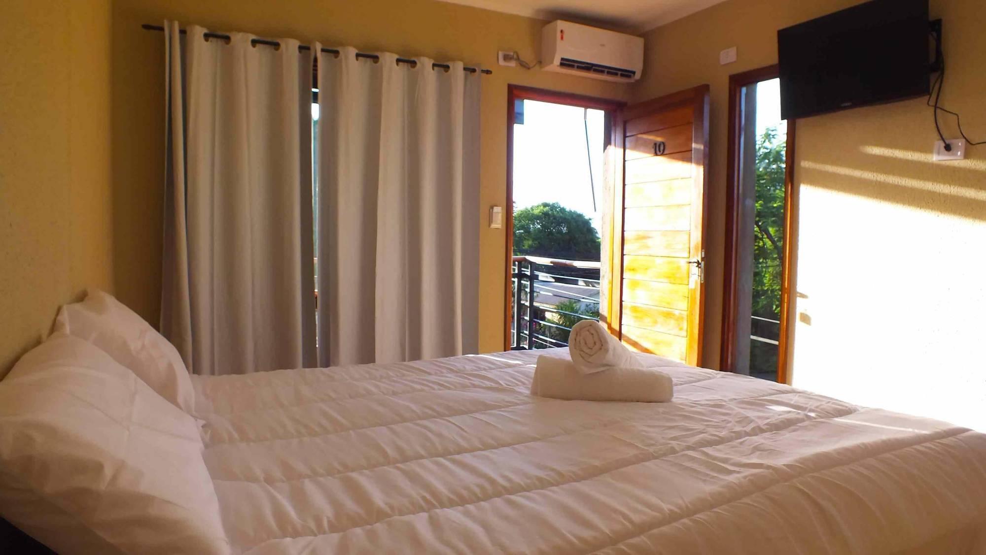 Iguazu Urban Hotel Express Puerto Iguazú Buitenkant foto